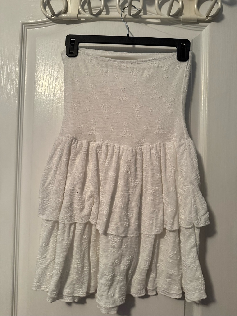 White Textured Tiered Skater dress - Picture 3 of 3